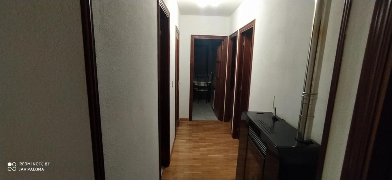 Apartamentos Xistra Cangas De Narcea Exteriör bild