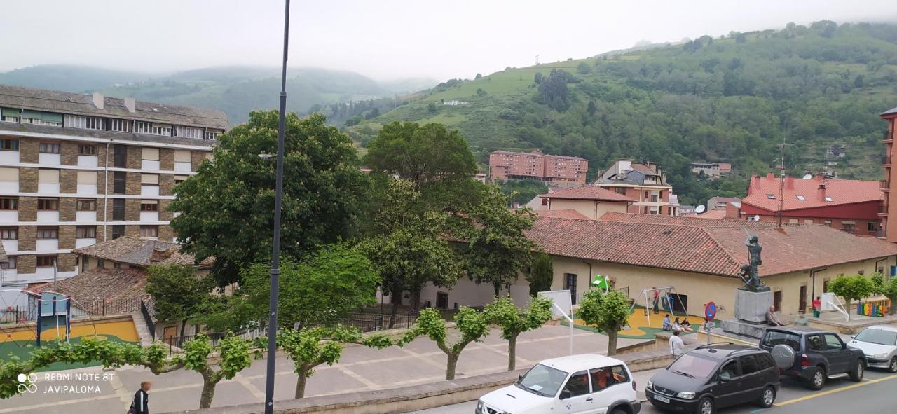 Apartamentos Xistra Cangas De Narcea Exteriör bild